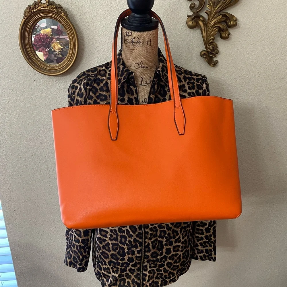 🧡Kate Spade Tote🧡 - Picture 2 of 11